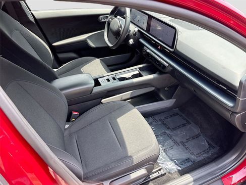 Used 2024 Hyundai Ioniq 6 SE RWD image 27