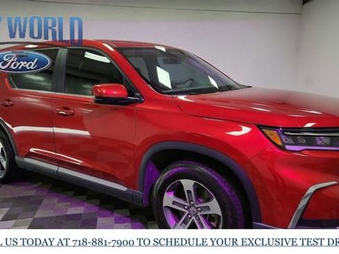 Used 2025 Honda Pilot EX-L image 2