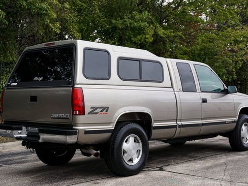 Used 1998 Chevrolet Silverado 1500 4x4 Extended Cab w/ Preferred Equipment Group 2 image 6