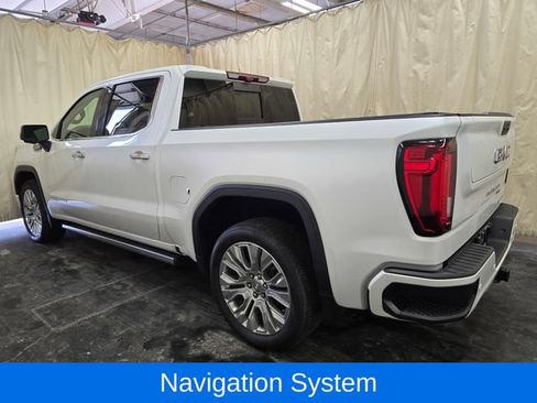 Used 2022 GMC Sierra 1500 Denali w/ Denali Reserve Package AWD/4WD image 9