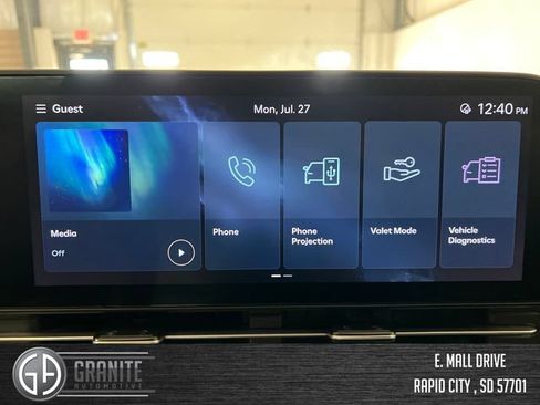 Used 2025 Hyundai Kona SEL FWD image 15
