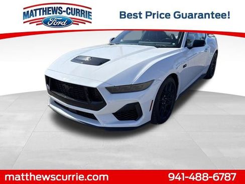 New 2026 Ford Mustang GT Premium w/ GT Performance Package RWD image 7