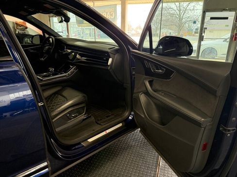 Used 2021 Audi SQ7 Prestige w/ Prestige Package image 50