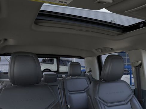 New 2026 Ford Maverick Lariat w/ Black Appearance Package image 12