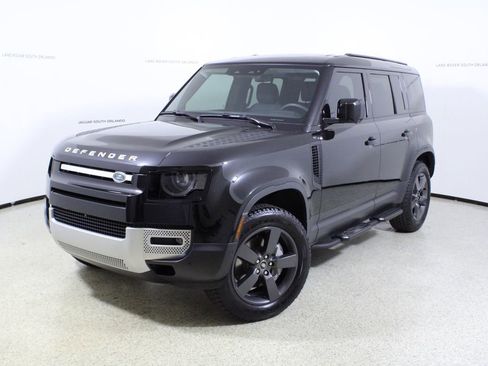 Used 2025 Land Rover Defender 110 S image 1