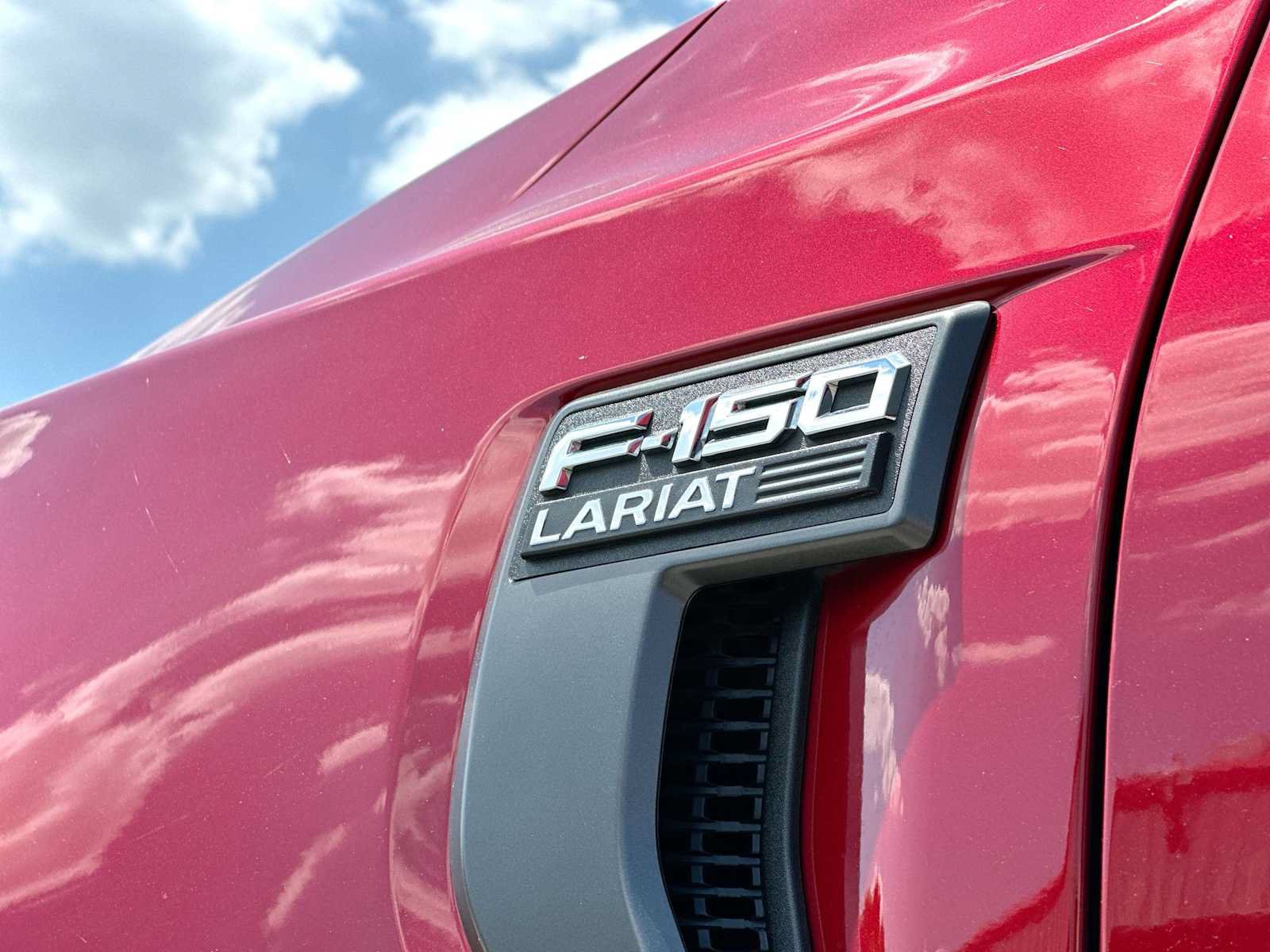 Used 2023 Ford F150 Lariat AWD/4WD image 15