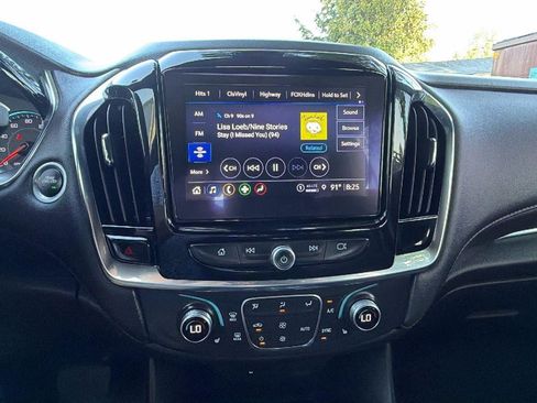 Used 2023 Chevrolet Traverse LT FWD image 32