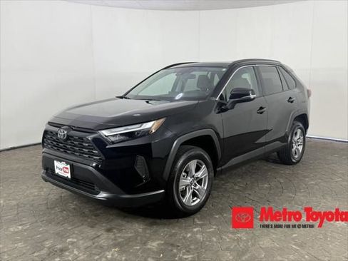 Used 2025 Toyota RAV4 XLE w/ Convenience Package image 1