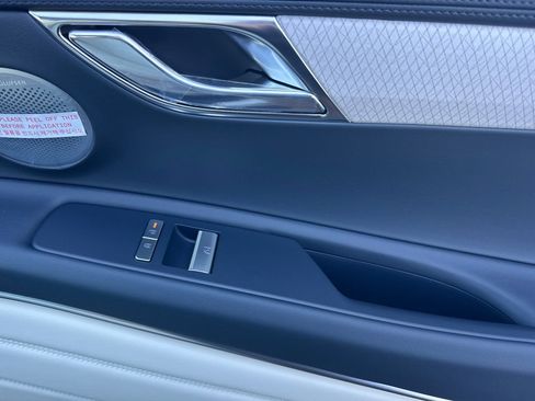 New 2025 Genesis GV80 3.5T Prestige image 20