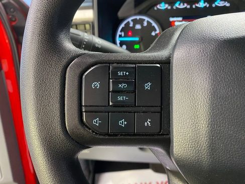 Used 2025 Ford F350 XLT image 21