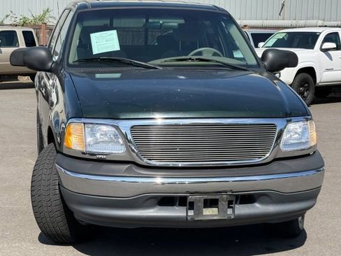 Used 2001 Ford F150 Lariat RWD image 2