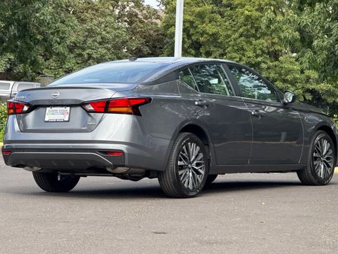 New 2026 Nissan Altima 2.5 SV AWD/4WD image 2