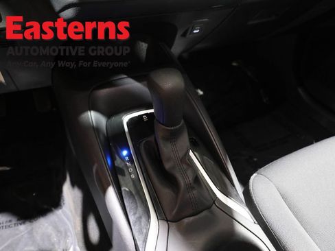 Used 2025 Toyota Corolla LE image 36