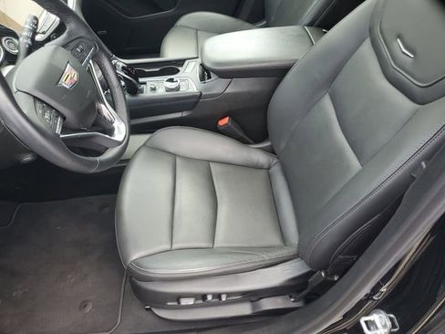 Used 2025 Cadillac XT6 Premium Luxury image 19