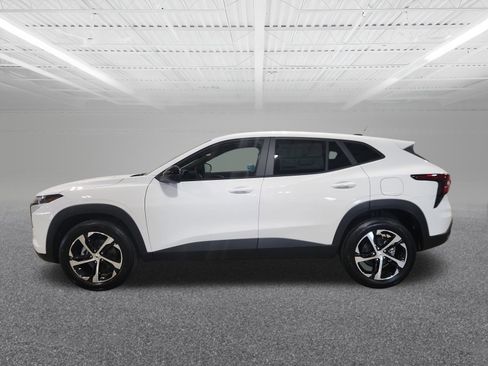 New 2025 Chevrolet Trax RS w/ Sunroof Package image 1