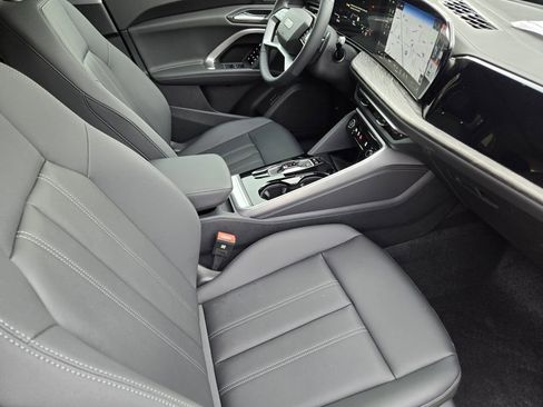 New 2025 Audi Q5 Premium Plus image 18