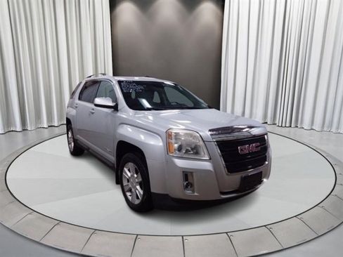 Used 2013 GMC Terrain SLE w/ Convenience Package FWD image 3