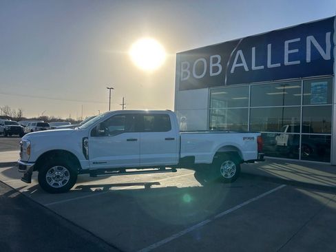 New 2026 Ford F350 XLT w/ FX4 Off-Road Package image 2