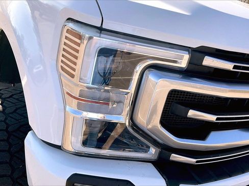 Used 2022 Ford F250 Platinum w/ FX4 Off-Road Package image 28