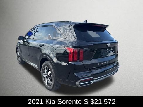 Used 2021 Kia Sorento S FWD image 5