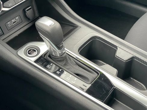 Certified 2024 Nissan Sentra SV FWD image 20