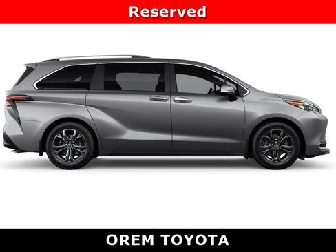 New 2026 Toyota Sienna Platinum AWD/4WD image 12