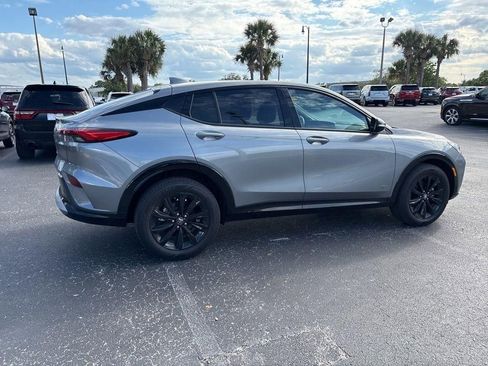 Used 2025 Buick Envista Sport Touring w/ Convenience I Package image 3