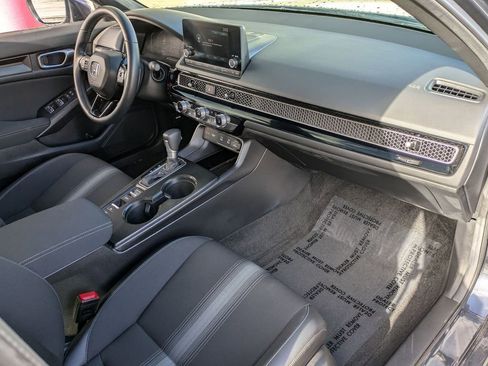 Used 2025 Honda Civic Sport image 29