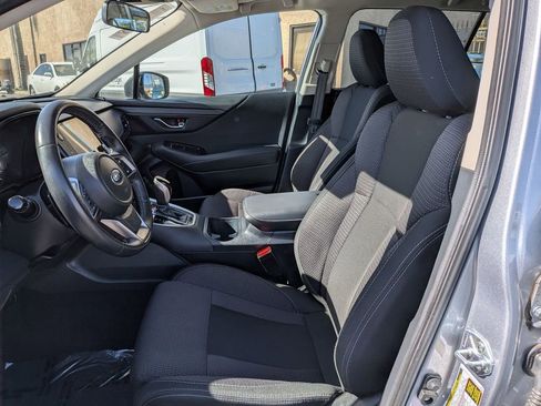 Used 2025 Subaru Outback Premium AWD/4WD image 15