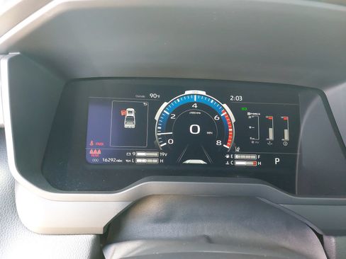 Used 2025 Toyota Tundra Limited w/ TRD Off-Road Package AWD/4WD image 18