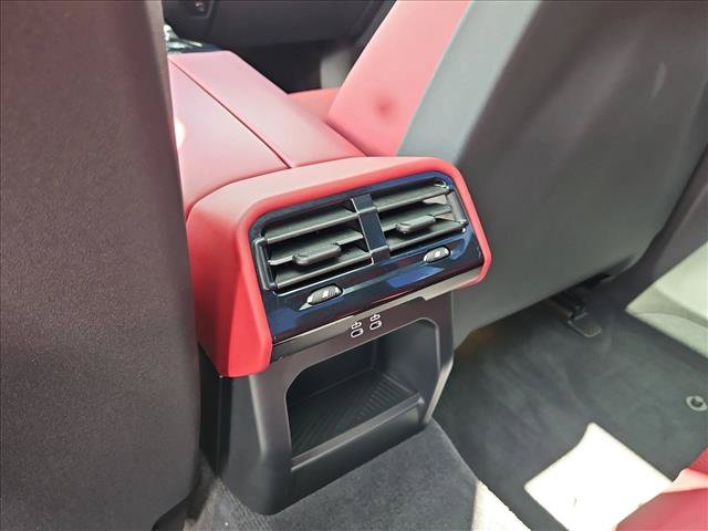 Certified 2024 BMW i5 eDrive40i w/ Executive Package RWD image 18