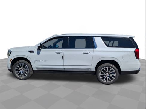New 2026 GMC Yukon XL Denali w/ Sun & Power Step Package image 6