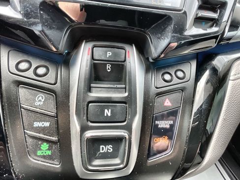 Used 2023 Honda Odyssey Elite image 16