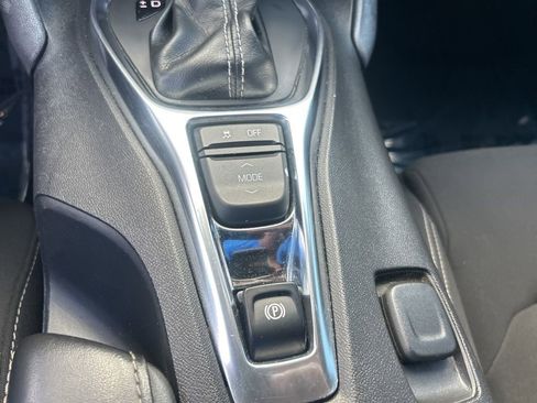 Used 2018 Chevrolet Camaro LT image 39