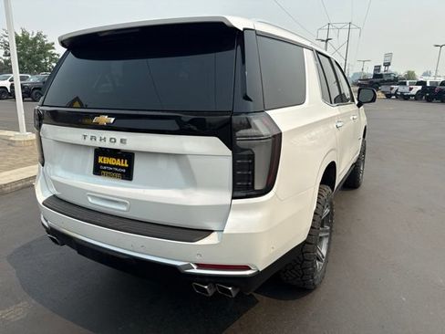 Used 2025 Chevrolet Tahoe High Country AWD/4WD image 5