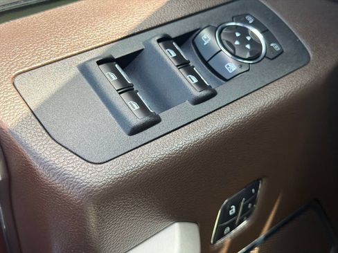 Used 2016 Ford F150 King Ranch w/ Equipment Group 601A Luxury AWD/4WD image 33