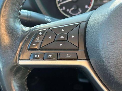 Used 2020 Nissan Sentra SV image 18