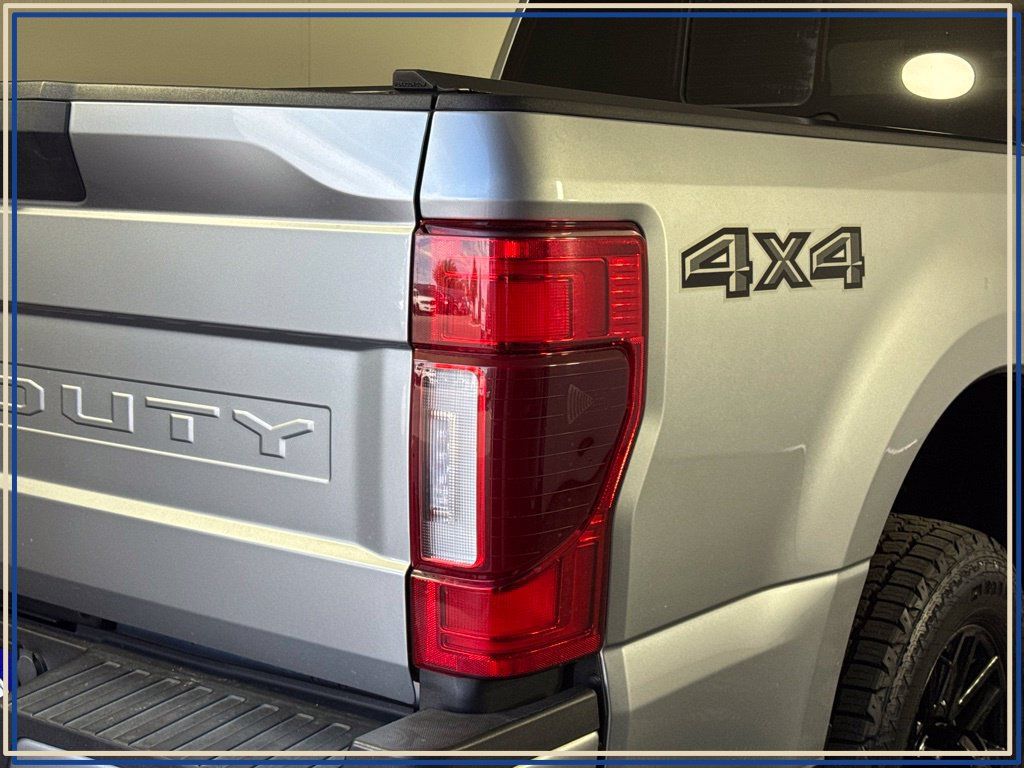 Used 2022 Ford F250 Lariat w/ Black Appearance Package AWD/4WD image 9