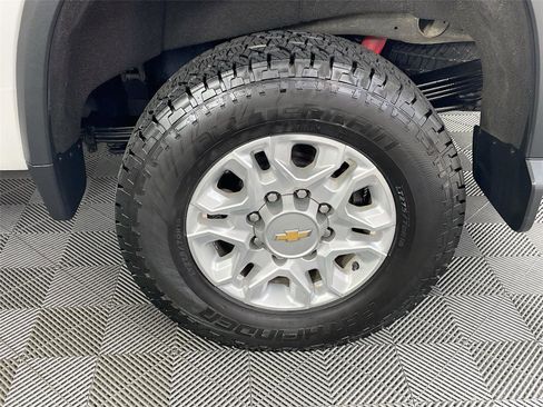 Used 2021 Chevrolet Silverado 2500 LTZ w/ LTZ Plus Package image 33