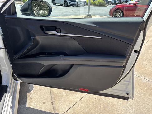 Used 2026 Toyota Camry LE FWD image 30
