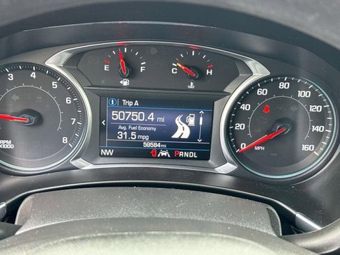 Used 2021 Chevrolet Equinox LT FWD image 10