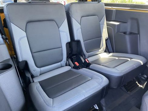 Used 2022 Ford Bronco Black Diamond w/ Sasquatch Package AWD/4WD image 13