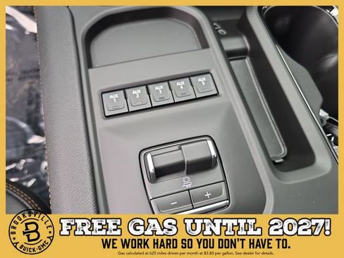 New 2026 GMC Sierra 2500 AT4 w/ Technology Package AWD/4WD image 23
