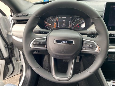 Used 2024 Jeep Compass Limited AWD/4WD image 15