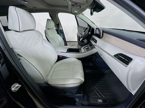 Used 2022 Hyundai Palisade Limited FWD image 12