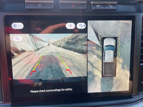 Certified 2024 Ford F250 Lariat w/ Chrome Package image 23