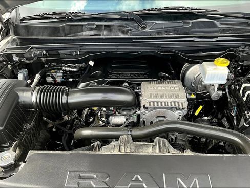 Used 2024 RAM 1500 Laramie image 32