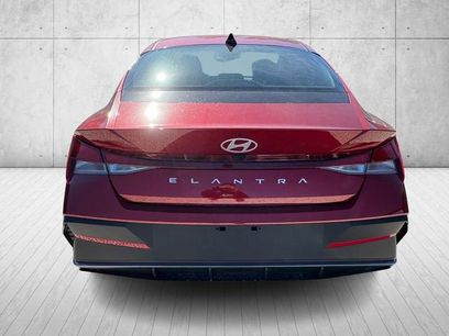 New 2026 Hyundai Elantra SE
