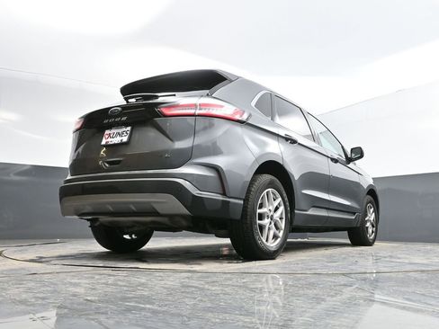Used 2023 Ford Edge SEL image 37