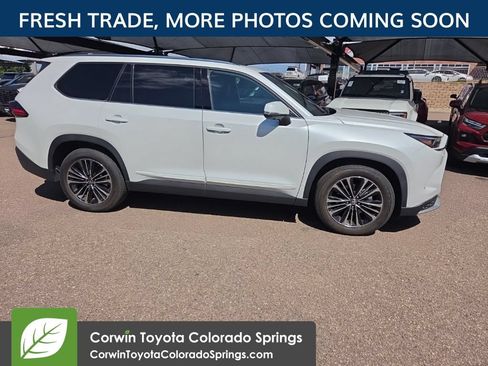 Used 2025 Toyota Grand Highlander AWD Hybrid image 3
